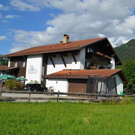 阿而浦沙勒施湾斯特恩酒店 哈尔伯莱赫 外观 照片